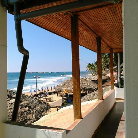 Sunnys Beach Guest House Hikkaduwa Extérieur photo